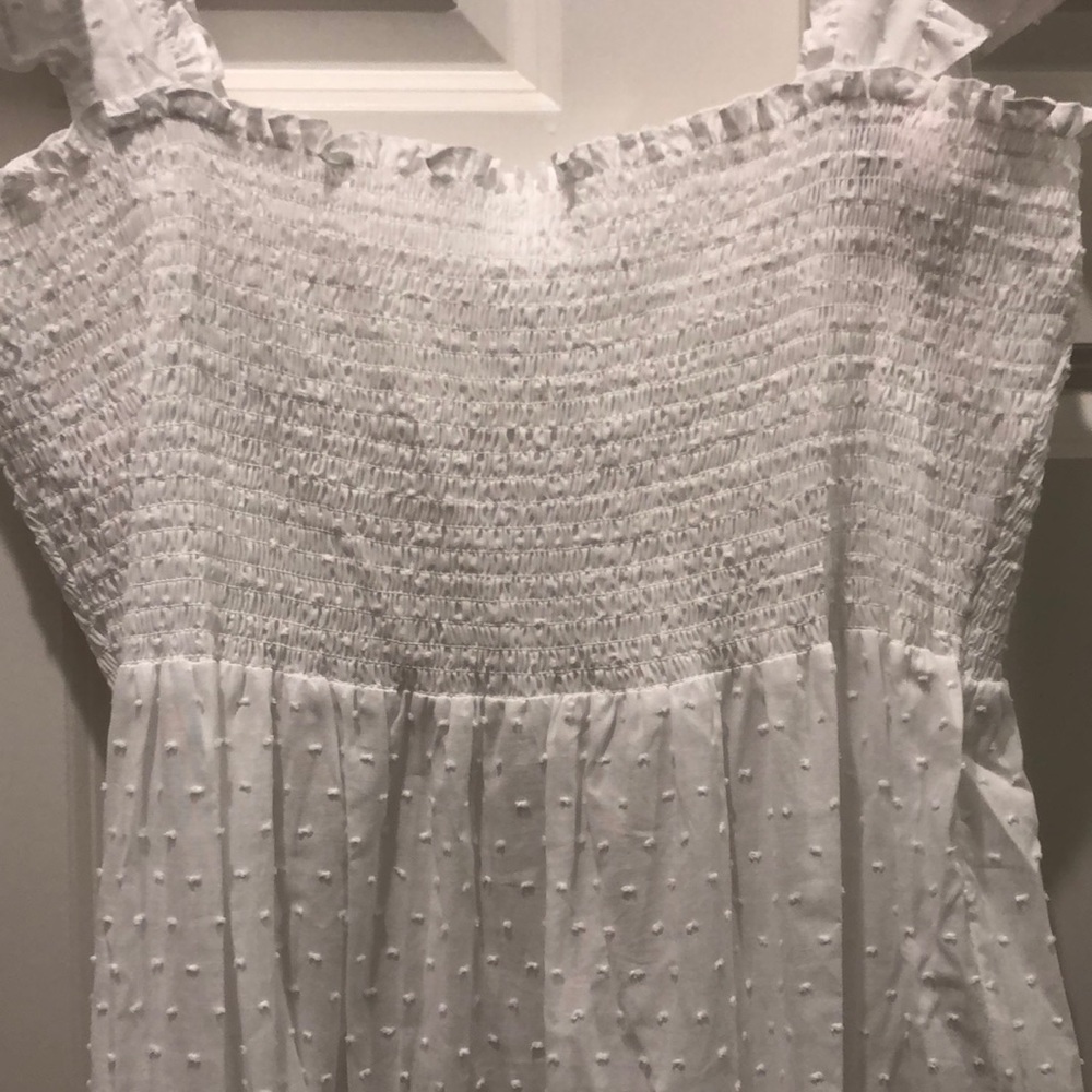 EILEEN WEST “GRACE” NIGHTGOWN SWISS DOT CALF LENGTH NWOT sz L
